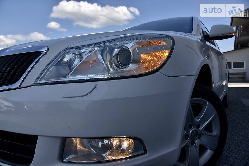 Універсал Skoda Octavia 2012 в Дрогобичі