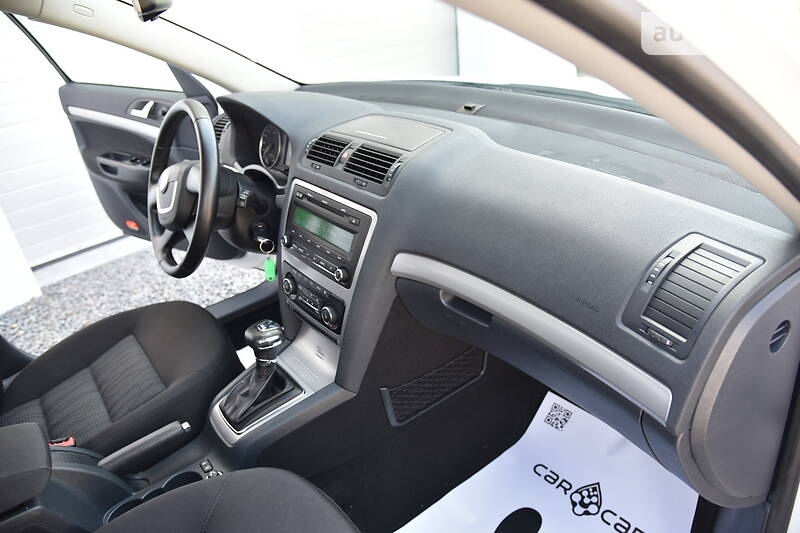 Універсал Skoda Octavia 2012 в Дрогобичі