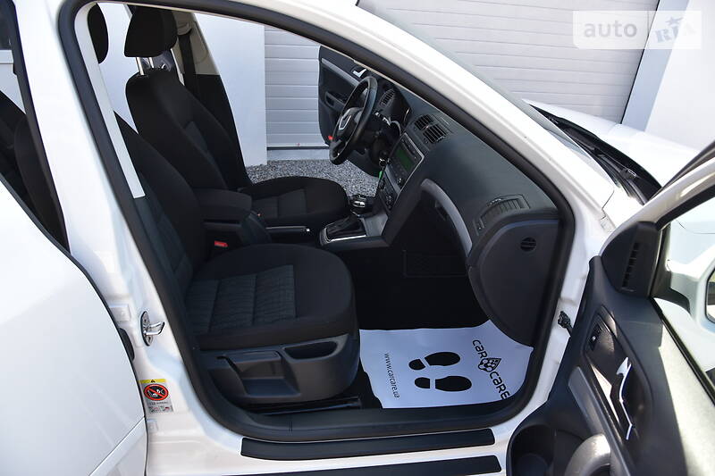 Універсал Skoda Octavia 2012 в Дрогобичі