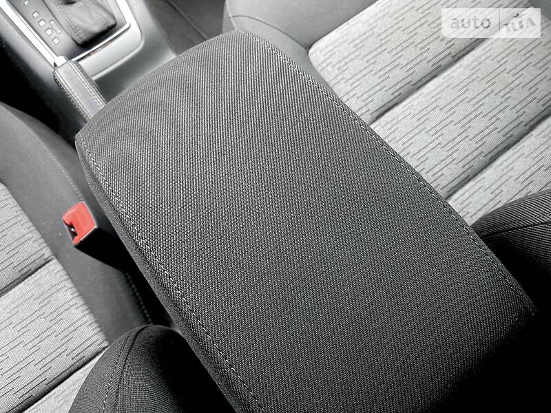 Седан Skoda Octavia 2012 в Дніпрі