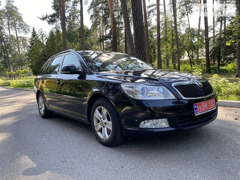 Універсал Skoda Octavia 2010 в Бучі