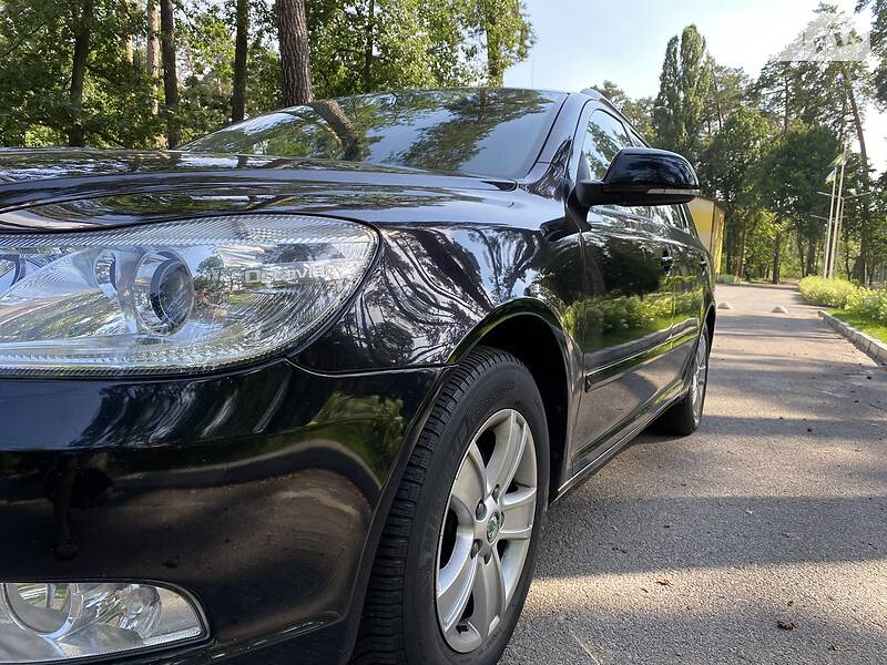Універсал Skoda Octavia 2010 в Бучі