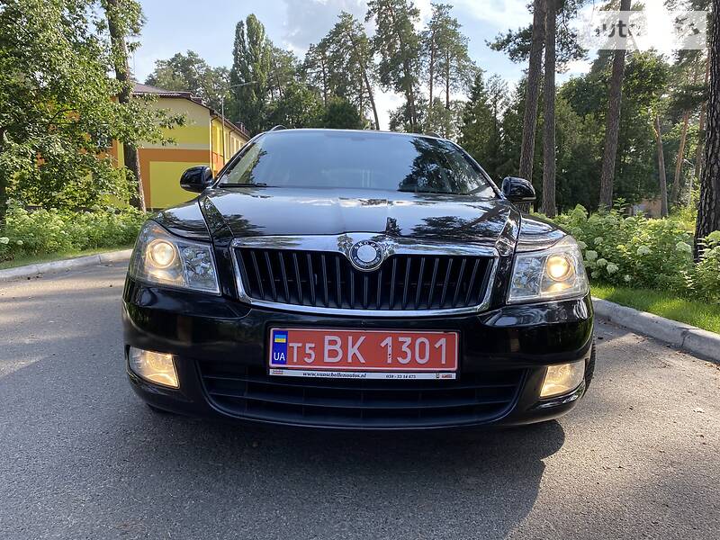 Універсал Skoda Octavia 2010 в Бучі