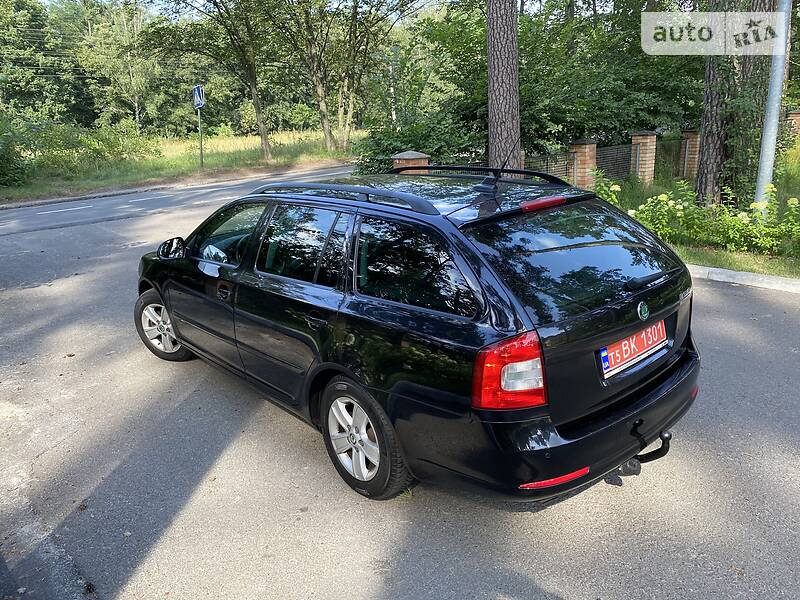 Універсал Skoda Octavia 2010 в Бучі