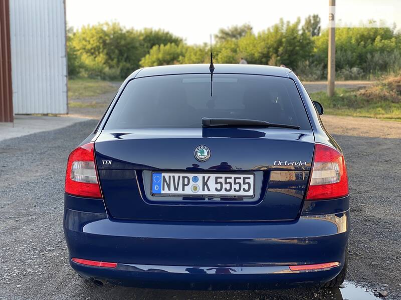 Седан Skoda Octavia 2012 в Луцьку