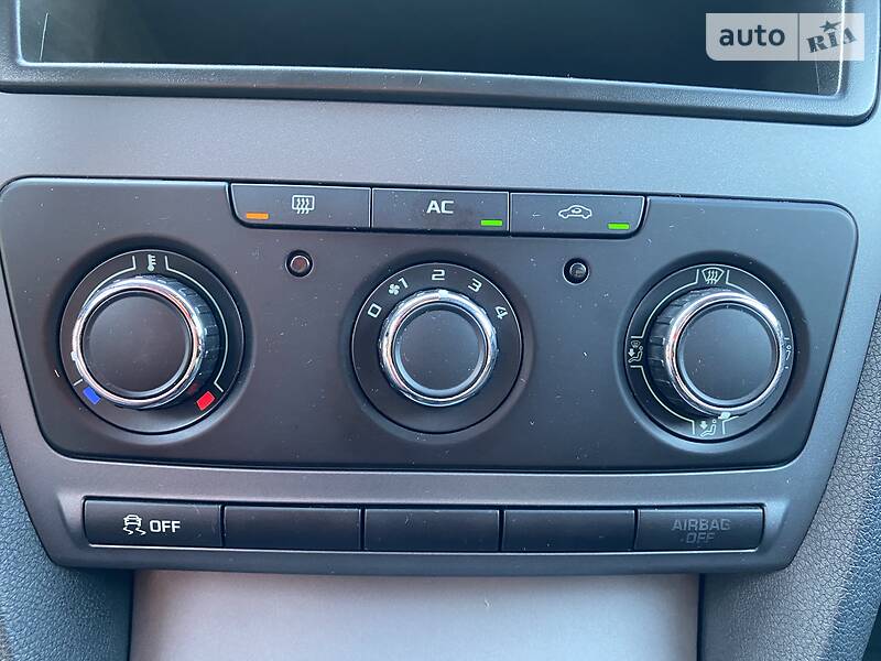 Седан Skoda Octavia 2012 в Луцьку