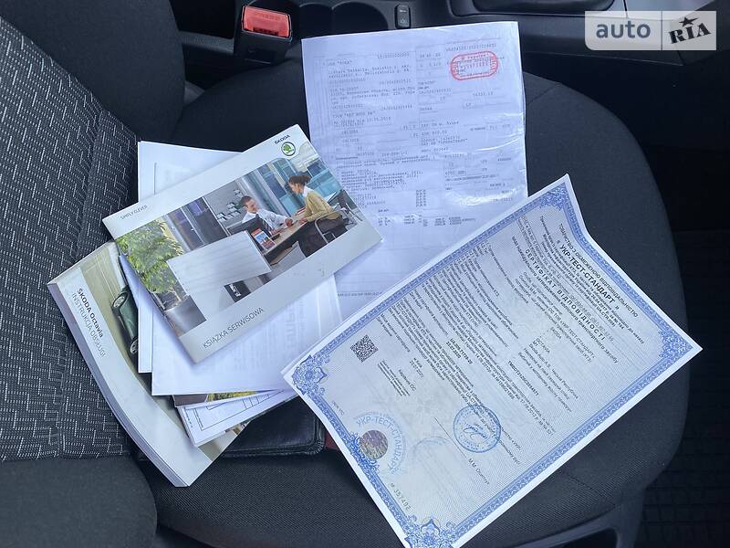 Седан Skoda Octavia 2012 в Луцьку