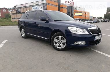 Универсал Skoda Octavia 2012 в Черновцах