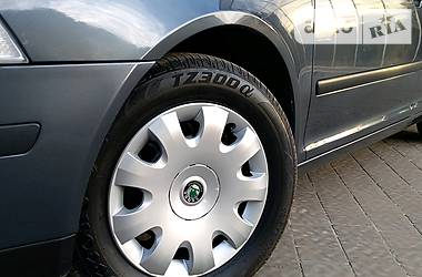Седан Skoda Octavia 2008 в 