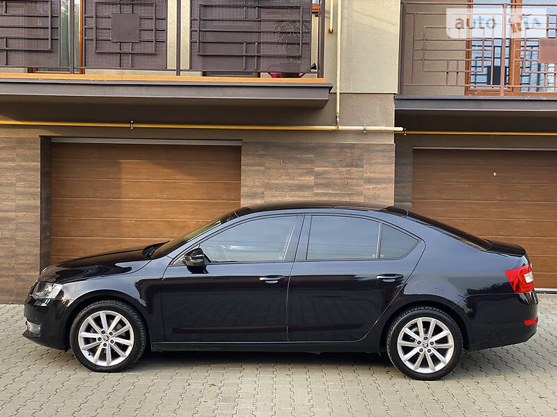 Седан Skoda Octavia 2015 в Ужгороде