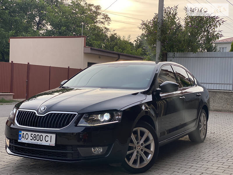 Седан Skoda Octavia 2015 в Ужгороде