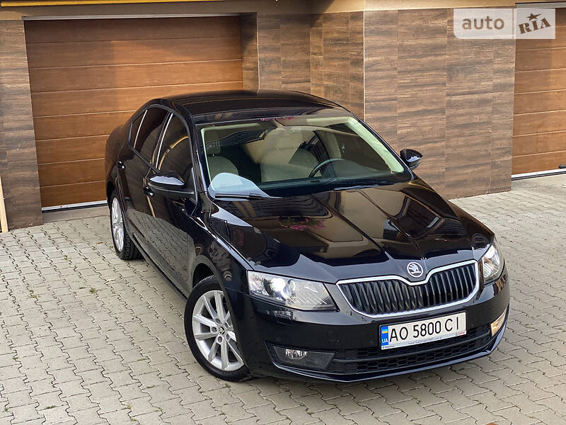 Седан Skoda Octavia 2015 в Ужгороде