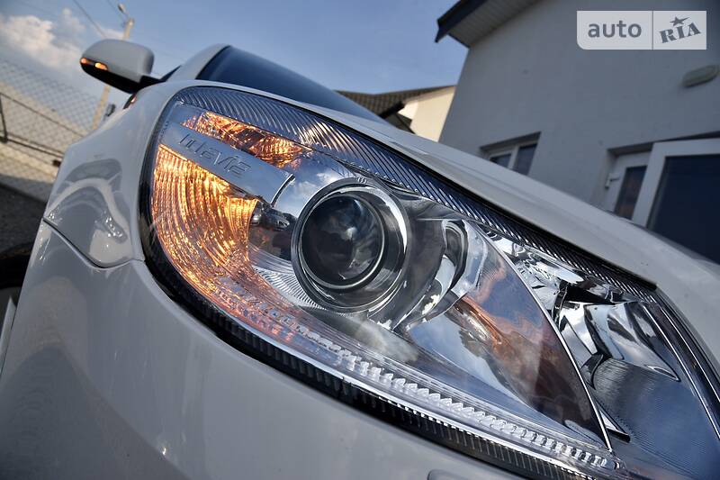 Універсал Skoda Octavia 2011 в Дрогобичі