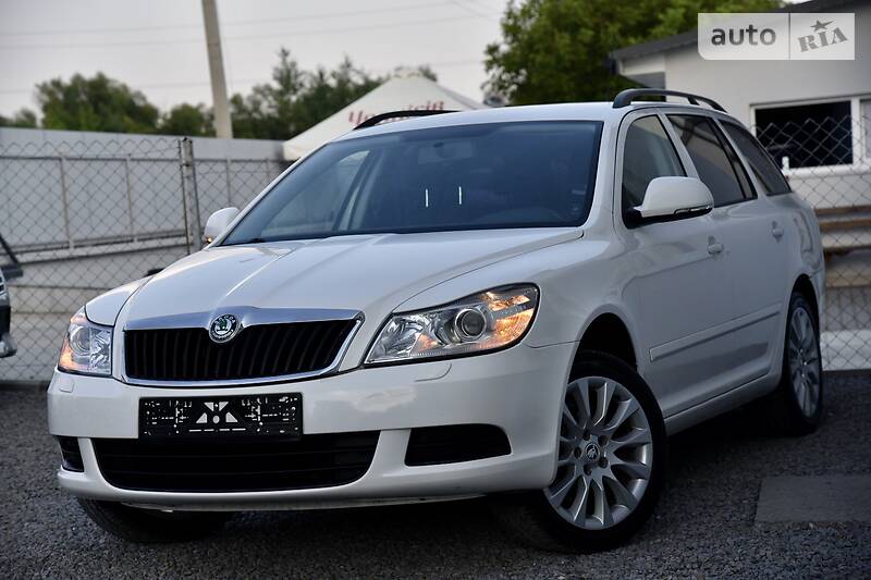 Універсал Skoda Octavia 2011 в Дрогобичі