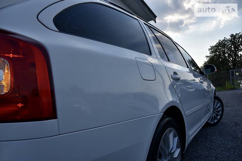 Універсал Skoda Octavia 2011 в Дрогобичі