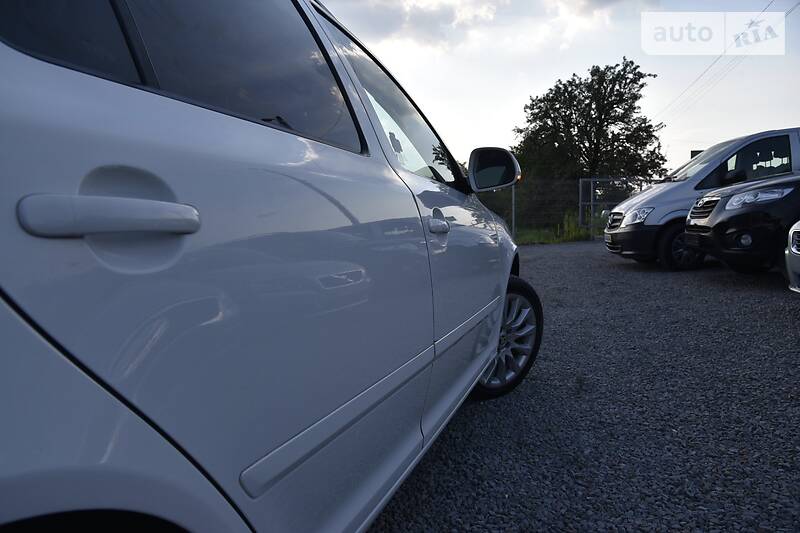 Універсал Skoda Octavia 2011 в Дрогобичі