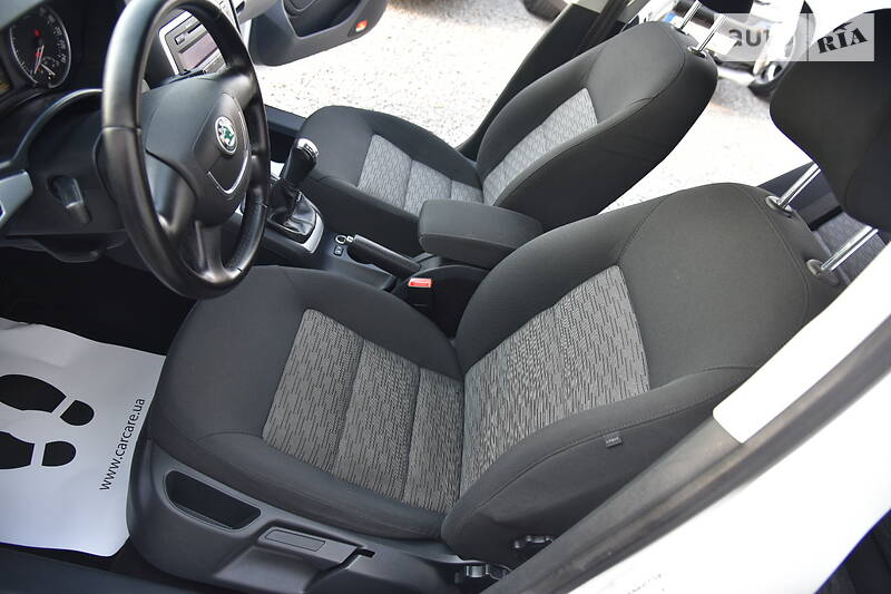 Універсал Skoda Octavia 2011 в Дрогобичі
