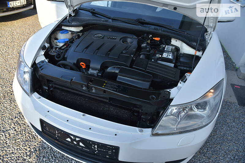 Універсал Skoda Octavia 2011 в Дрогобичі