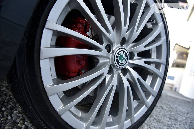 Седан Skoda Octavia 2009 в Дрогобичі