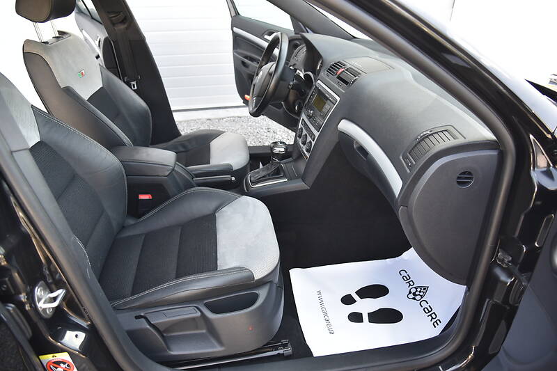 Седан Skoda Octavia 2009 в Дрогобичі