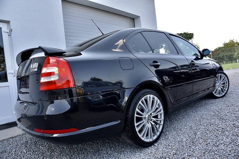 Седан Skoda Octavia 2009 в Дрогобичі