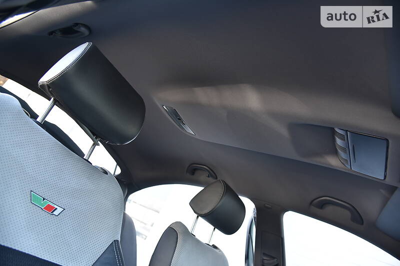 Седан Skoda Octavia 2009 в Дрогобичі