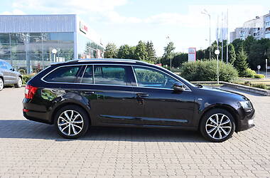 Универсал Skoda Octavia 2015 в Луцке