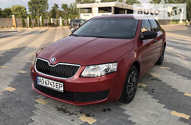 Седан Skoda Octavia 2014 в Иршаве