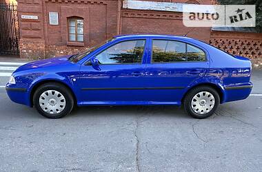 Хетчбек Skoda Octavia 2004 в 