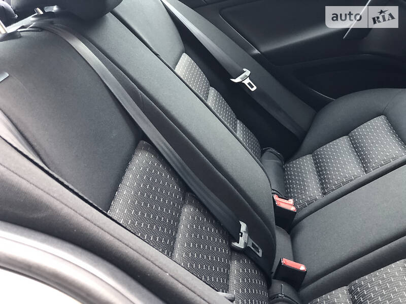 Седан Skoda Octavia 2009 в Дрогобичі