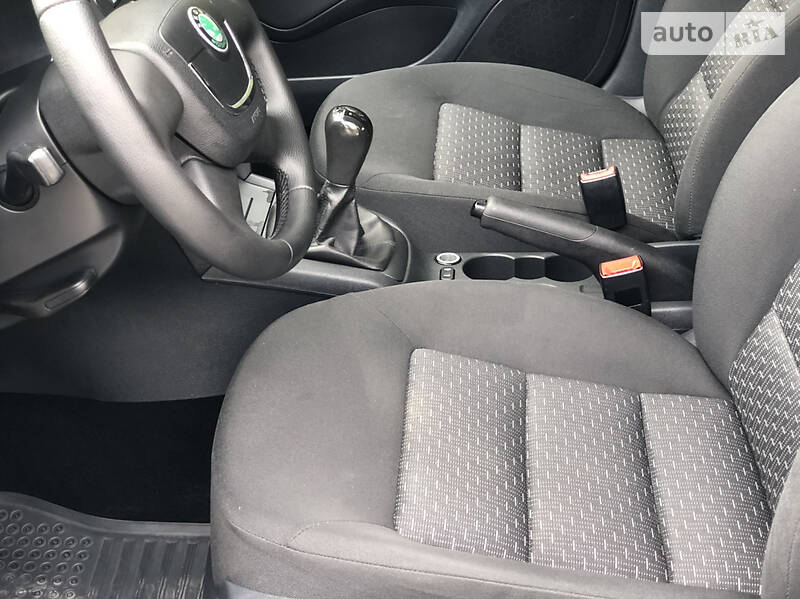 Седан Skoda Octavia 2009 в Дрогобичі