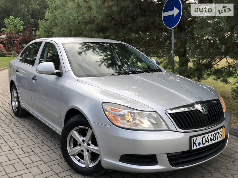 Седан Skoda Octavia 2009 в Дрогобичі