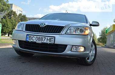 Седан Skoda Octavia 2011 в 