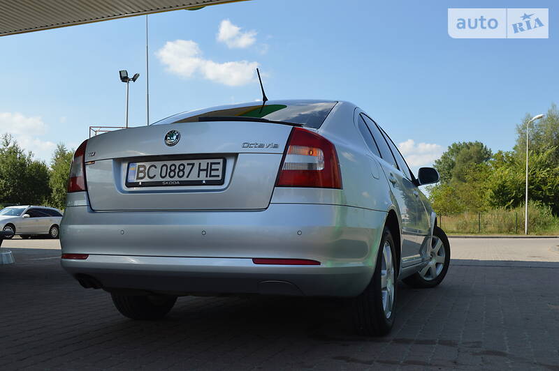 Седан Skoda Octavia 2011 в Дрогобичі