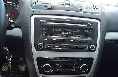 Седан Skoda Octavia 2011 в 