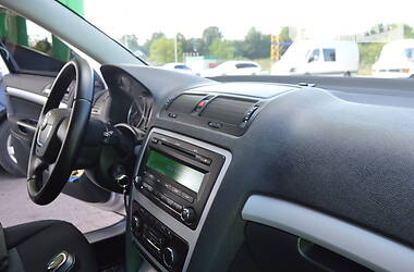 Седан Skoda Octavia 2011 в 