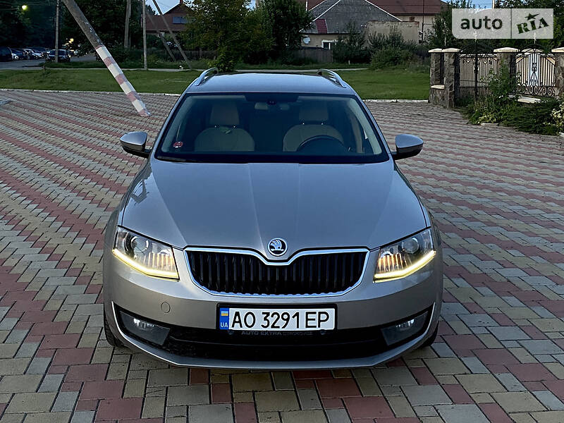 Универсал Skoda Octavia 2013 в Ужгороде
