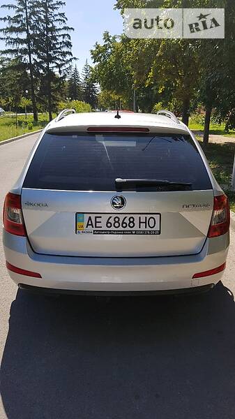 Універсал Skoda Octavia 2016 в Дніпрі