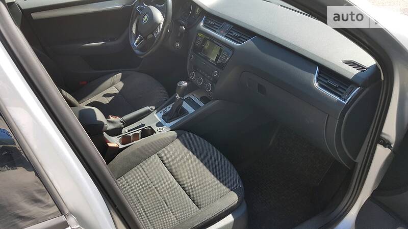 Універсал Skoda Octavia 2016 в Дніпрі