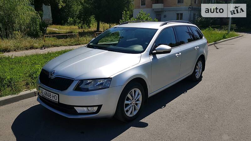 Універсал Skoda Octavia 2016 в Дніпрі