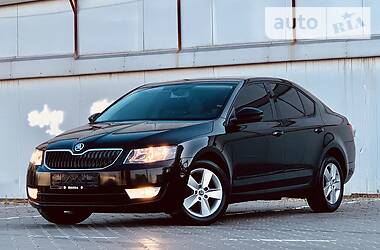 Седан Skoda Octavia 2015 в Одессе