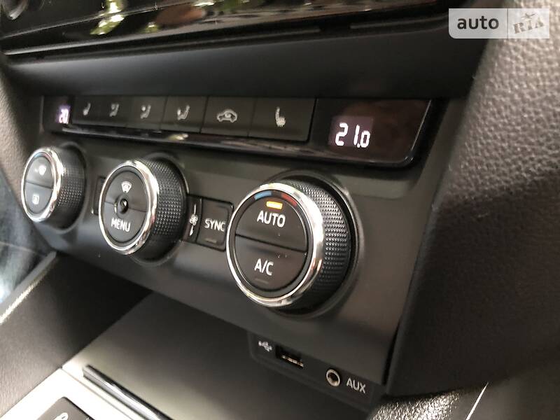 Седан Skoda Octavia 2015 в Козятині