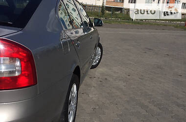 Седан Skoda Octavia 2010 в 