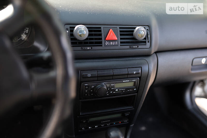 Ліфтбек Skoda Octavia 2003 в Києві