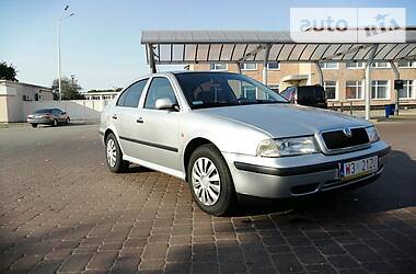 Лифтбек Skoda Octavia 2000 в Полтаве