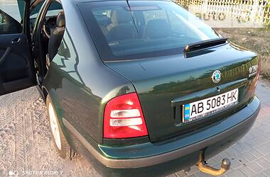 Лифтбек Skoda Octavia 2003 в Ильинцах