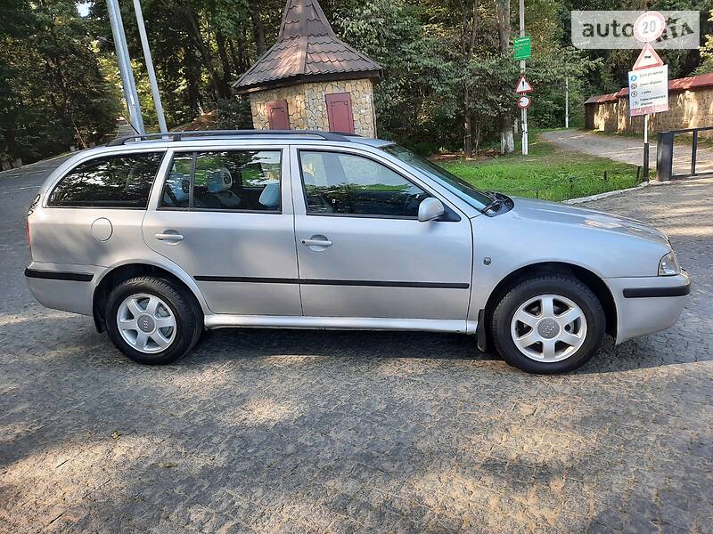 Универсал Skoda Octavia 2005 в Черновцах