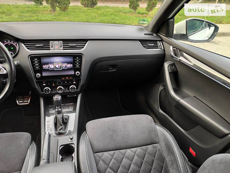 Універсал Skoda Octavia 2018 в Чернівцях фото 16 Універсал Skoda Octavia 2018 в Чернівцях