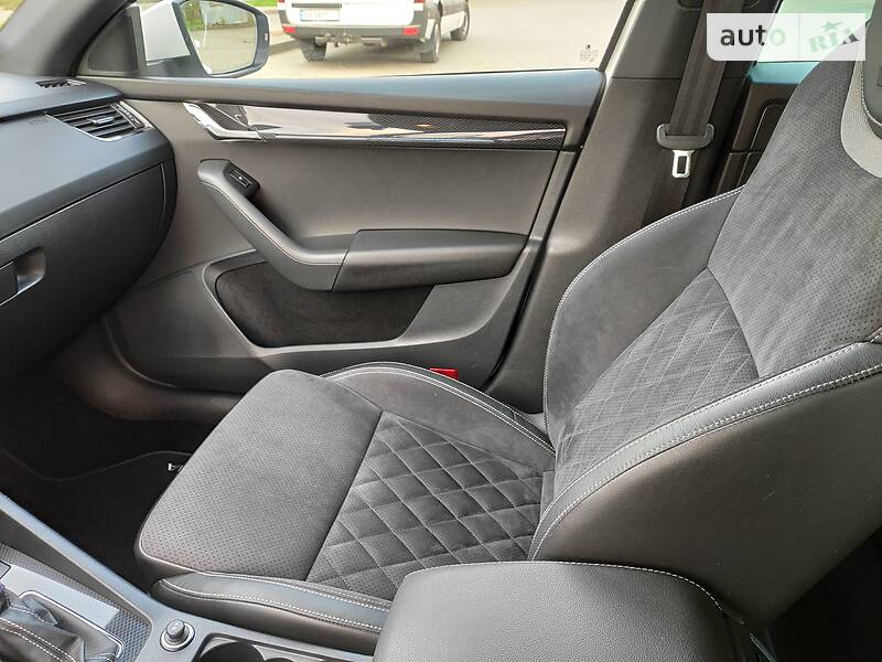 Універсал Skoda Octavia 2018 в Чернівцях фото 17 Універсал Skoda Octavia 2018 в Чернівцях