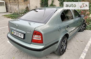 Лифтбек Skoda Octavia 2004 в Одессе